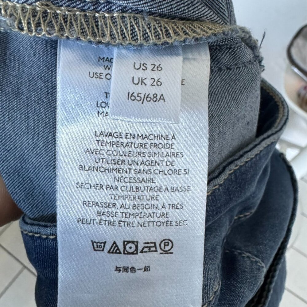 Jeans - Picture 9 of 11